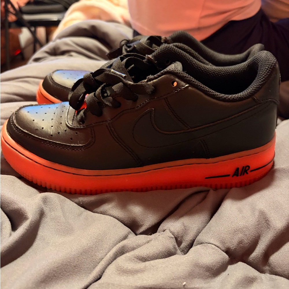 Nike Kids Black and Orange Sneakers